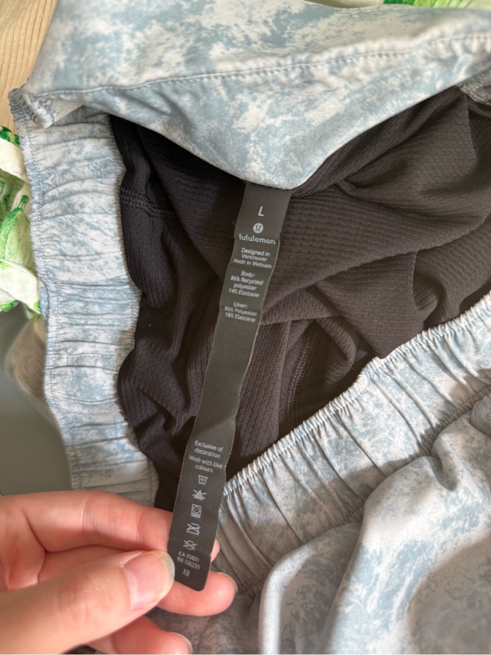 Lululemon Surge Short 6" *Liner Size Large - Picture 6 of 7